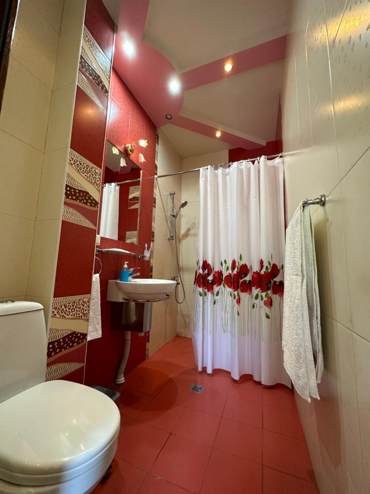 Royal Plus Hotel Yerevan Exterior photo